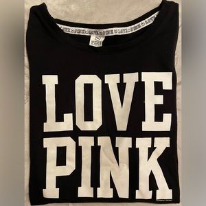 Women’s Size Small Victorias Secret Love Pink sweatshirt.